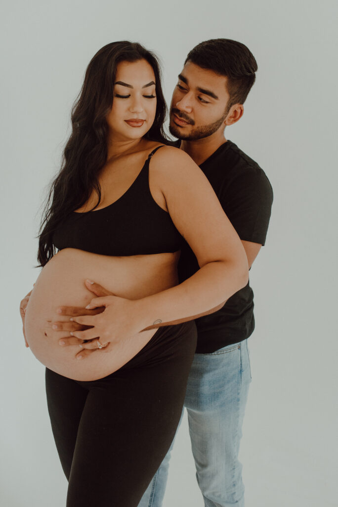 Winter Park Maternity Session at The Visuals