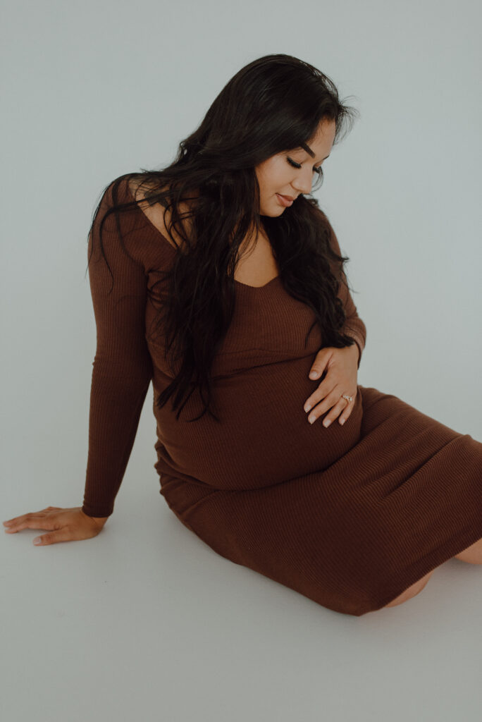 Winter Park Maternity Session at The Visuals